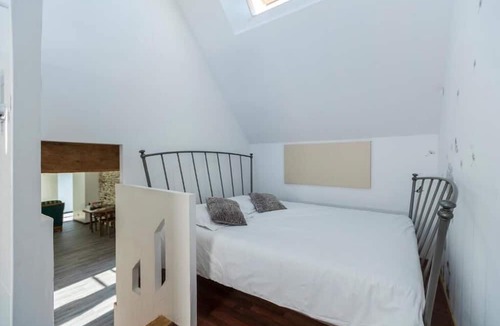 Aucey-la-Plaine Hotel | les colombes de la baie