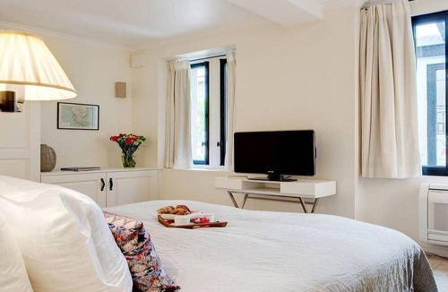 Jardin des plantes Apartment | 230m2 Spacious 4-Bedroom Family Loft in the Heart of Paris | Peaceful Qtr Latin