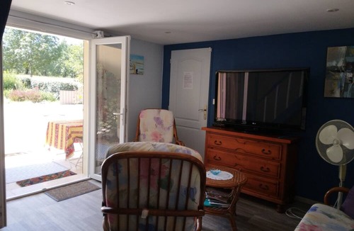 Montayral Apartment | For 2 people, with a private pool in a quiet setting