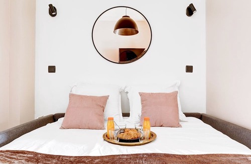 Combat Apartment | TheBlueStay 39 – Cosy Apartment Buttes-Chaumont