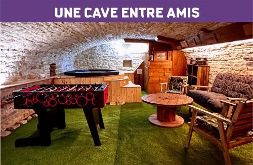 Saint-Cyr-les-Colons Apartment | Une Cave entre amis-proche Chablis-2 chambres-3 lits-Salle Jeux