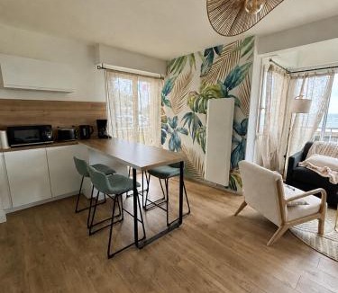 Saint-Quay-Portrieux Apartment | Studio vue mer La Piscine