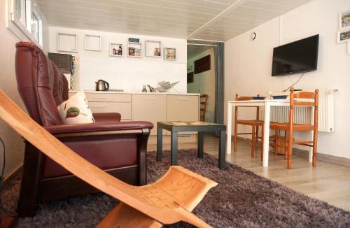Saint-Martin-d'Uriage Apartment | La Songe Ailée - Uriage - Proche Grenoble et Chamrousse - T2 avec terrasse - Jusqu'à 2 personnes - Cure Thermale - Idéal Déplacements professionnels