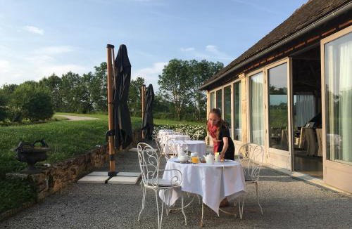 Onet-le-Chateau Hotel | Château de Labro - Teritoria