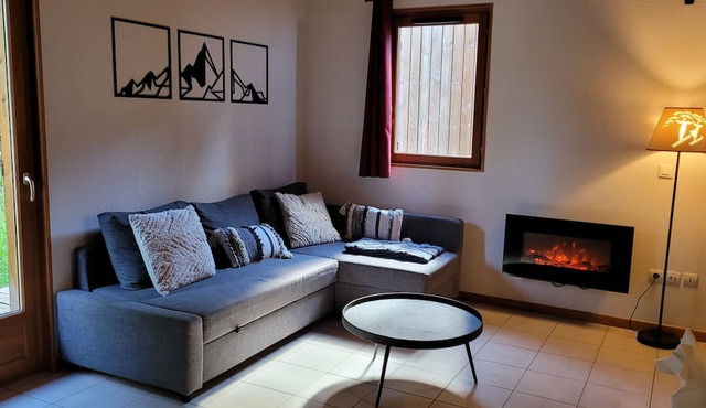 Le Chalet by Sophie Chalet of 55m2 Superdevoluy with exterior and parking