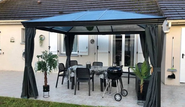 Homerez - Charming house with garden near Meaux