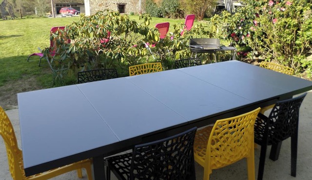 Homerez - House 16 km away from the beach for 8 ppl. with terrace at Pléven