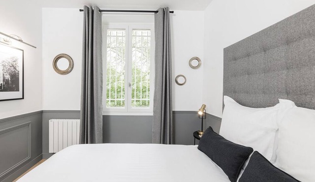 LivinParis | Luxury 3 Bedrooms Arc de Triomphe I