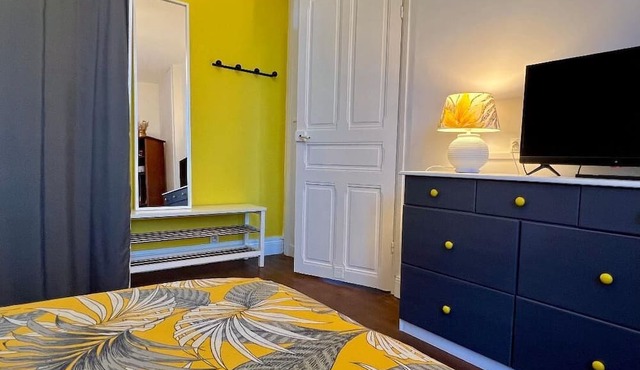 Superb small apartment with free parking