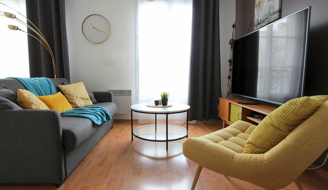 Marne la Vallée, apartment 4 people, in the center of Val d'Europe. in Serris
