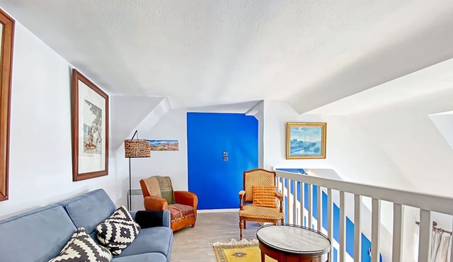 5-room duplex with balcony 30m from the beach - 7 sleeps, pets allowed, wifi and parking