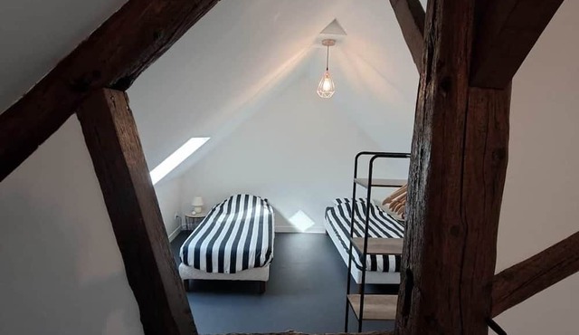 4/6 person cottage with heated swimming pool