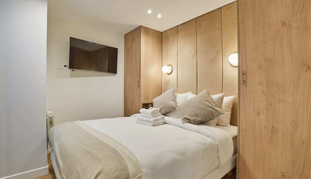 Apartment in the Center of Paris