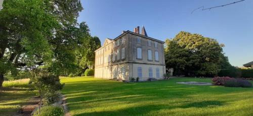 Chateau de Barral - Piscine privée
