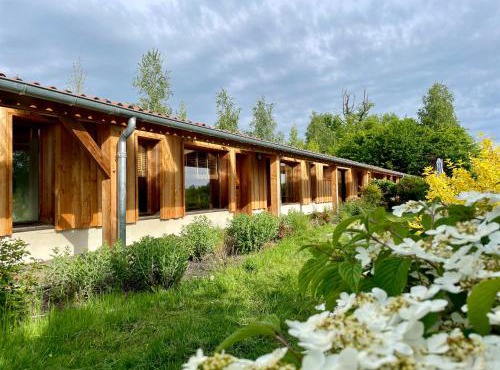 Gîte de groupe et charmant cottage L'Agnel